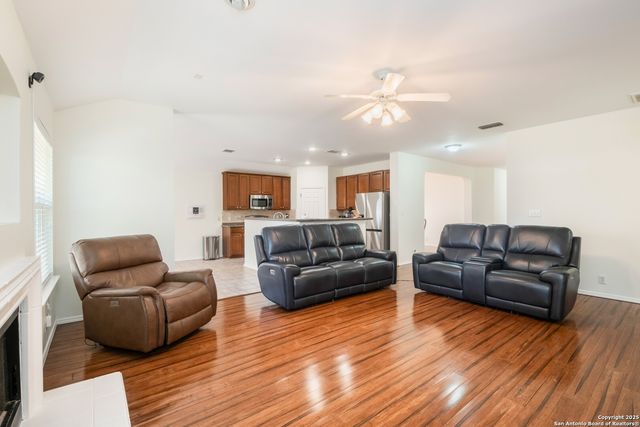 8927 Liberty View, Converse, TX 78109