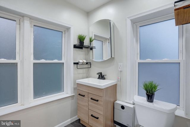 25 VILONE RD, Wilmington, DE 19805