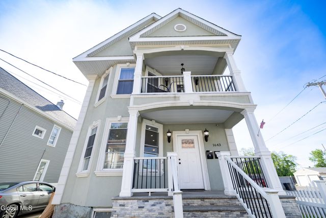 1643 Foster Avenue, Schenectady, NY 12308
