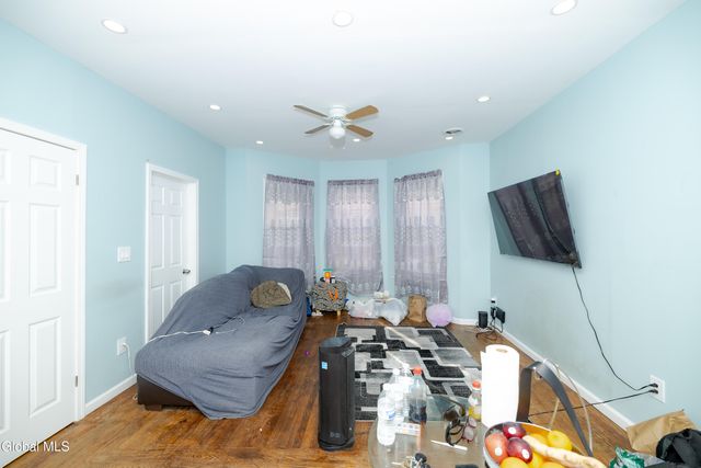 1643 Foster Avenue, Schenectady, NY 12308
