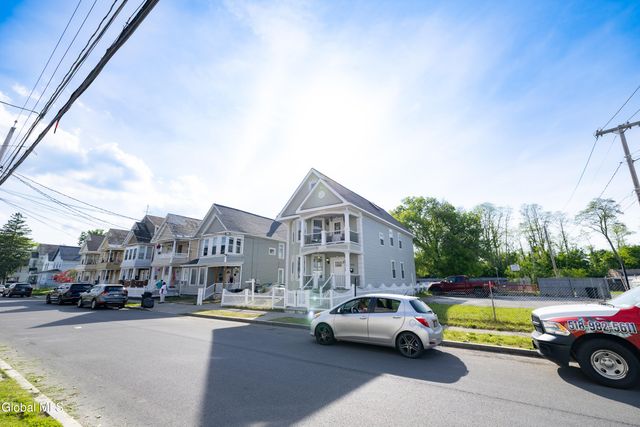 1643 Foster Avenue, Schenectady, NY 12308