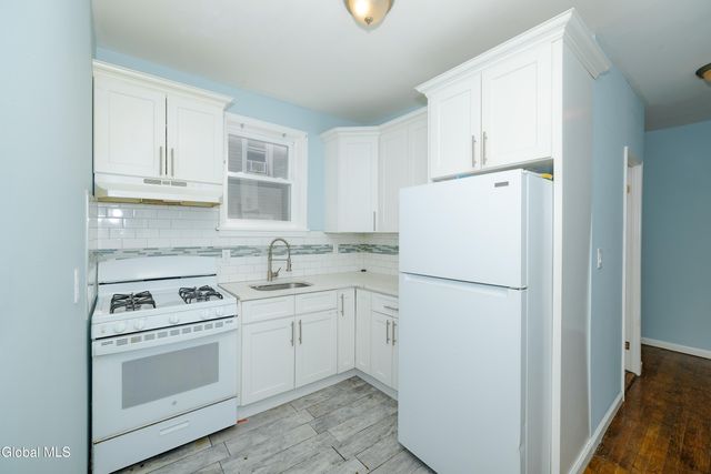 1643 Foster Avenue, Schenectady, NY 12308