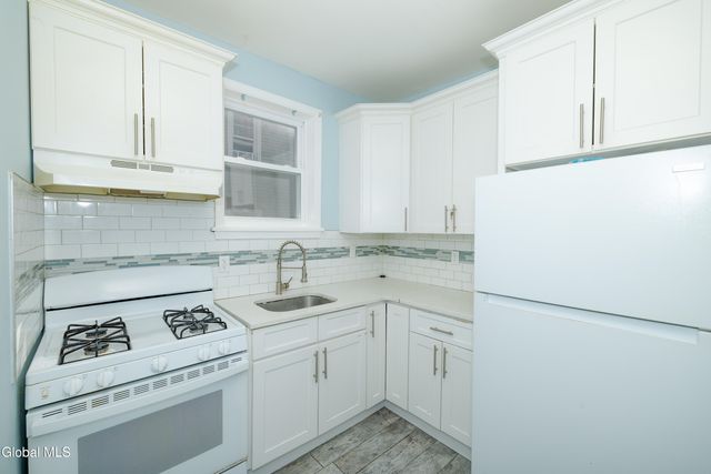 1643 Foster Avenue, Schenectady, NY 12308