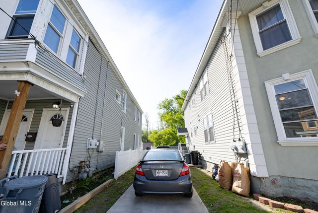 1643 Foster Avenue, Schenectady, NY 12308