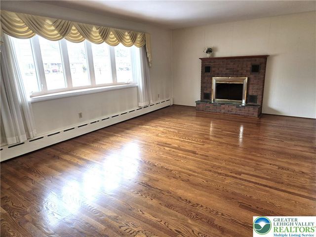 1655 Chippendale Circle, Hanover Twp, PA 18017