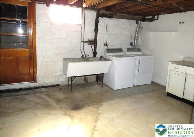 1655 Chippendale Circle, Hanover Twp, PA 18017