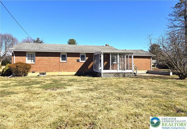 1655 Chippendale Circle, Hanover Twp, PA 18017