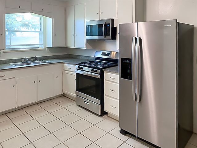 308 Hilltop Avenue B, Richardson, TX 75081
