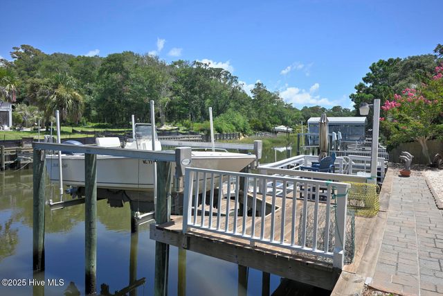 108 E Island Drive, Oak Island, NC 28465