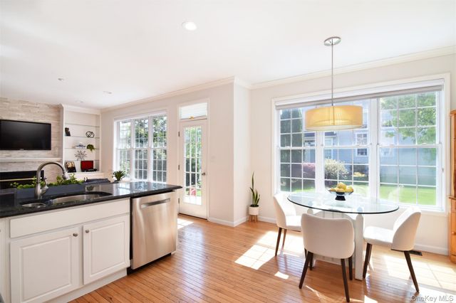 120 Tradition Court, White Plains, NY 10603