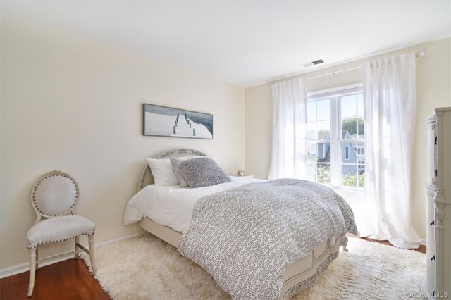 120 Tradition Court, White Plains, NY 10603