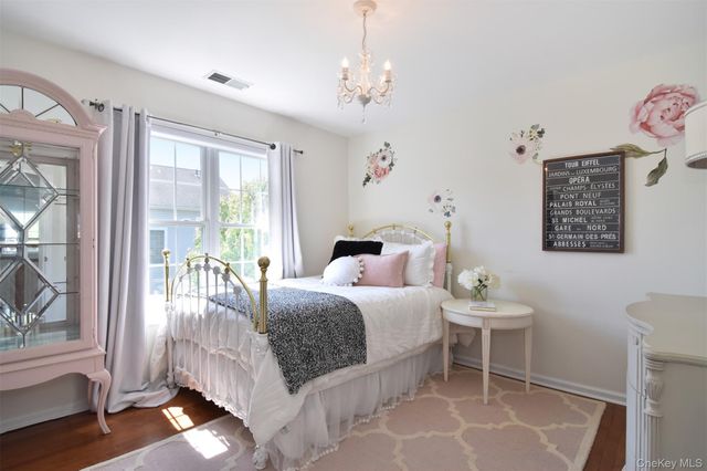 120 Tradition Court, White Plains, NY 10603