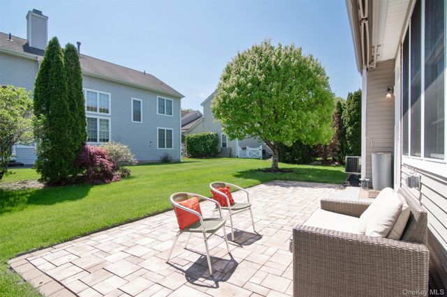 120 Tradition Court, White Plains, NY 10603
