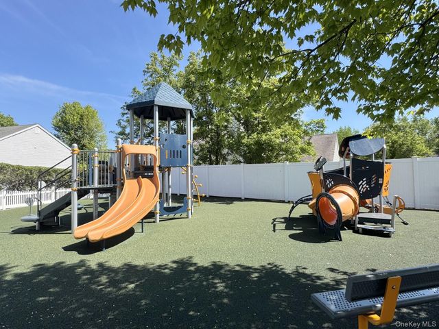 120 Tradition Court, White Plains, NY 10603