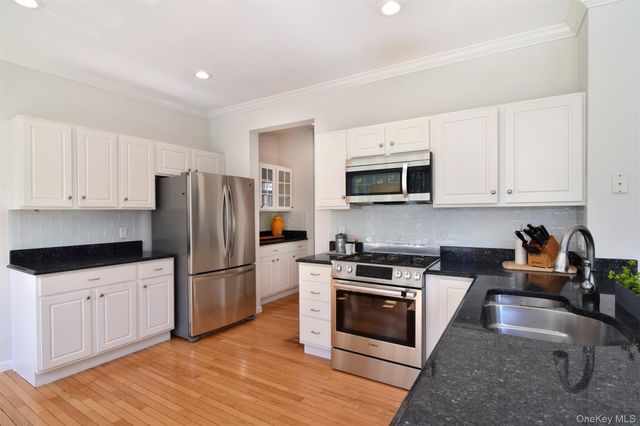 120 Tradition Court, White Plains, NY 10603