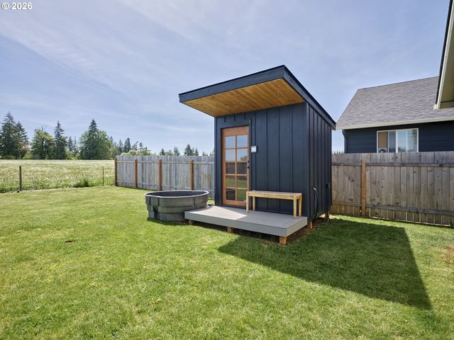 410 CARDINAL Ave, Winlock, WA 98596