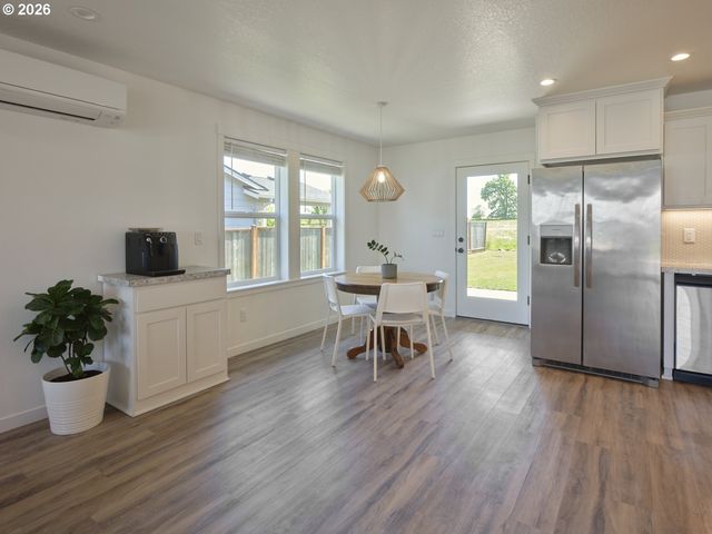 410 CARDINAL Ave, Winlock, WA 98596