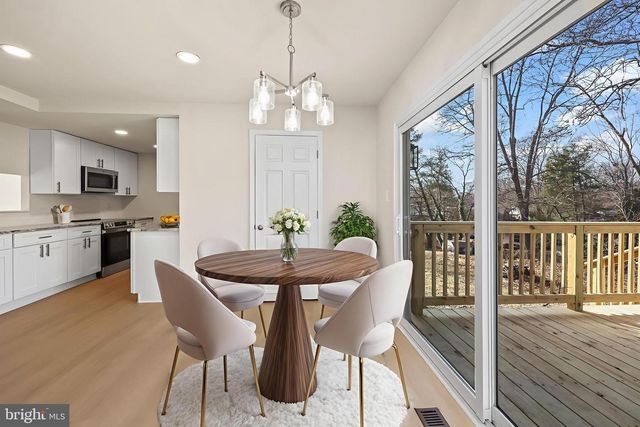 2520 LINWOOD LN, Woodbridge, VA 22192