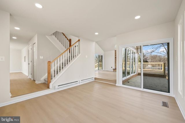 2520 LINWOOD LN, Woodbridge, VA 22192