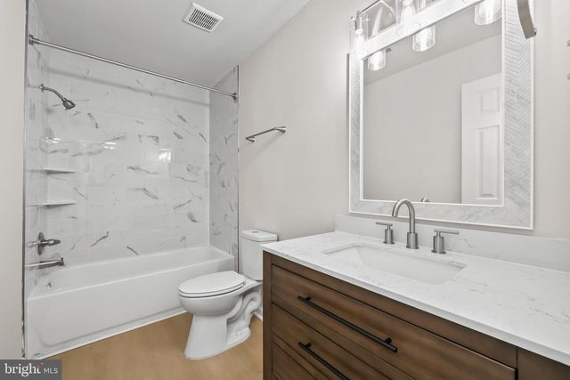 2520 LINWOOD LN, Woodbridge, VA 22192