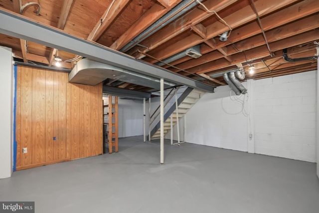 2520 LINWOOD LN, Woodbridge, VA 22192