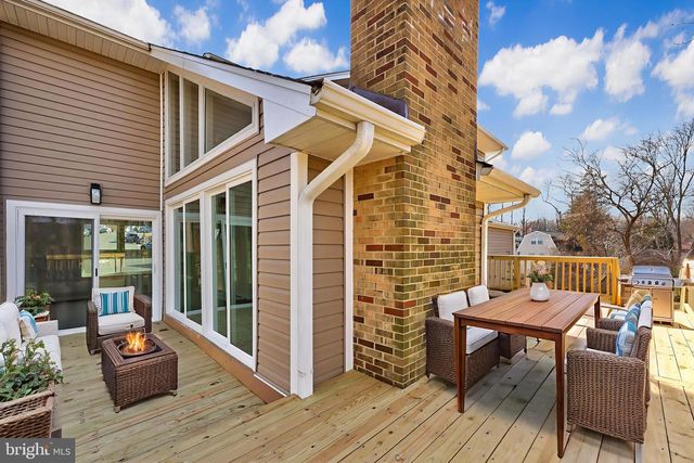 2520 LINWOOD LN, Woodbridge, VA 22192