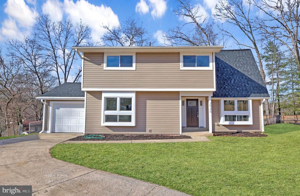 2520 LINWOOD LN, Woodbridge, VA 22192