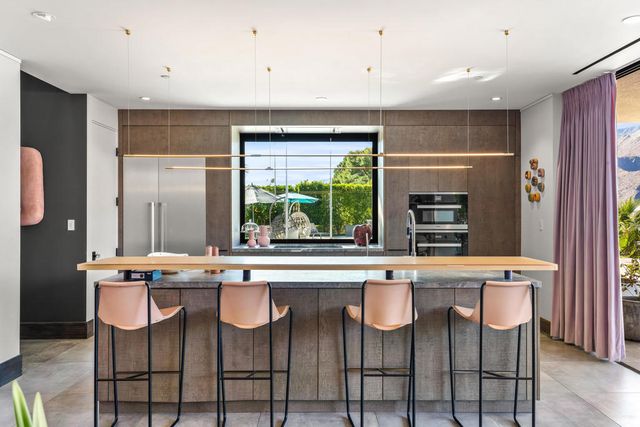 427 N Avenida Caballeros, Palm Springs, CA 92262