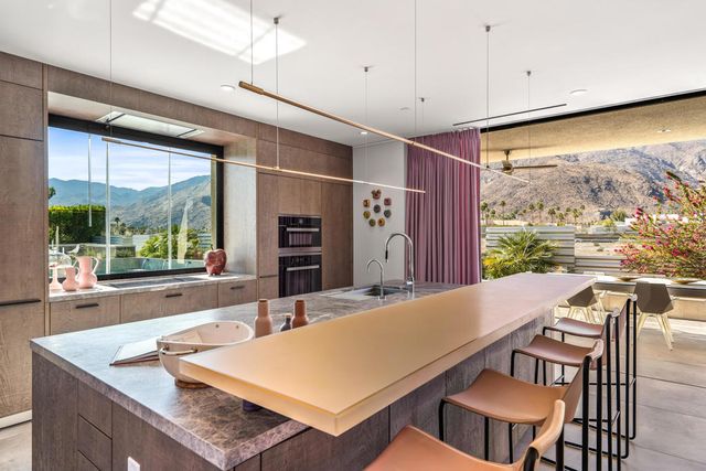 427 N Avenida Caballeros, Palm Springs, CA 92262