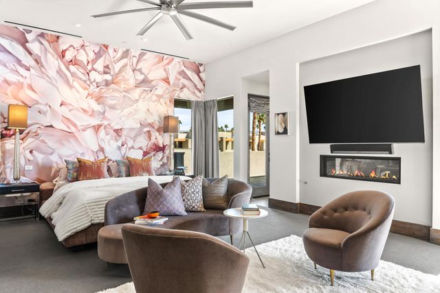 427 N Avenida Caballeros, Palm Springs, CA 92262