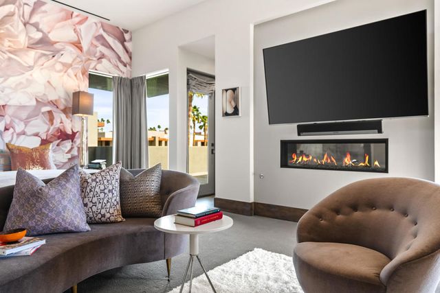 427 N Avenida Caballeros, Palm Springs, CA 92262