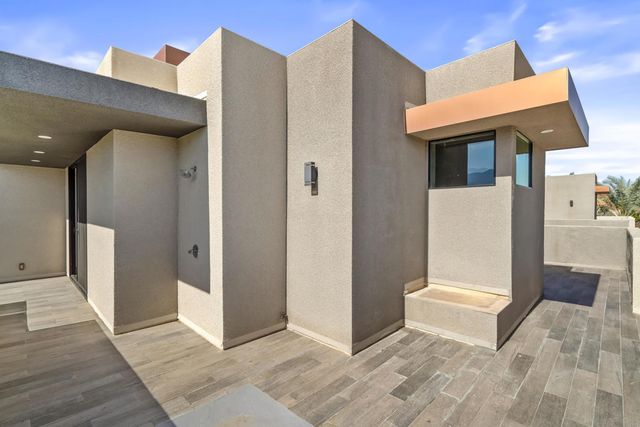 427 N Avenida Caballeros, Palm Springs, CA 92262