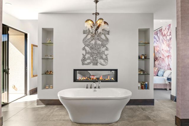 427 N Avenida Caballeros, Palm Springs, CA 92262