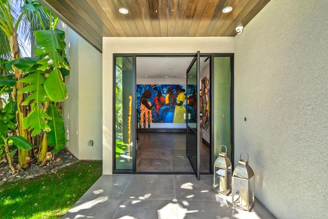 427 N Avenida Caballeros, Palm Springs, CA 92262