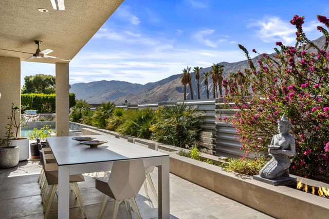 427 N Avenida Caballeros, Palm Springs, CA 92262