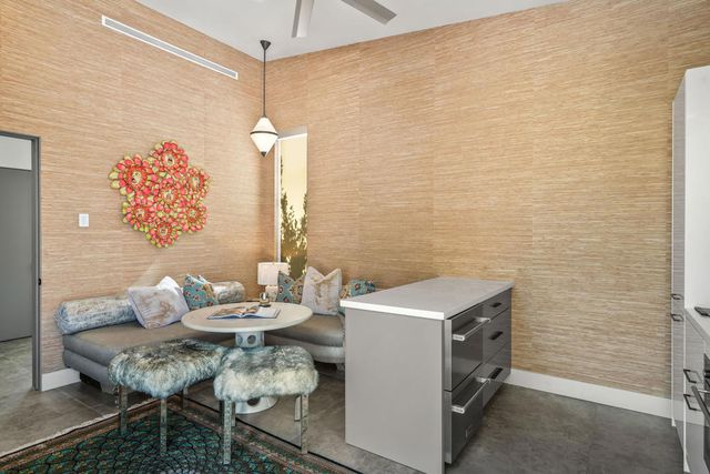 427 N Avenida Caballeros, Palm Springs, CA 92262