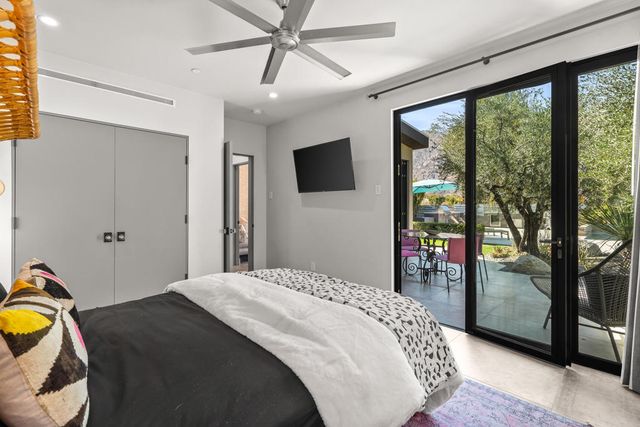 427 N Avenida Caballeros, Palm Springs, CA 92262