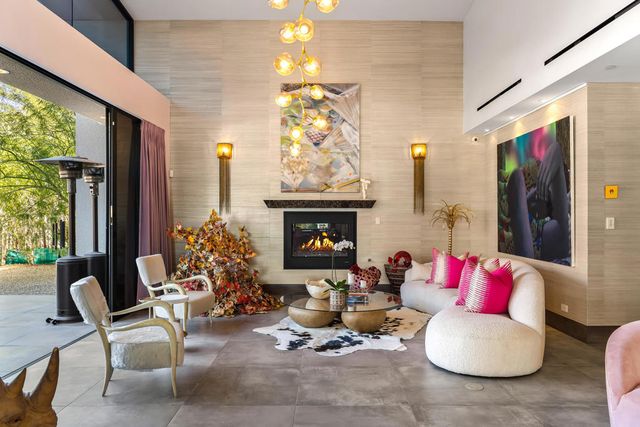 427 N Avenida Caballeros, Palm Springs, CA 92262