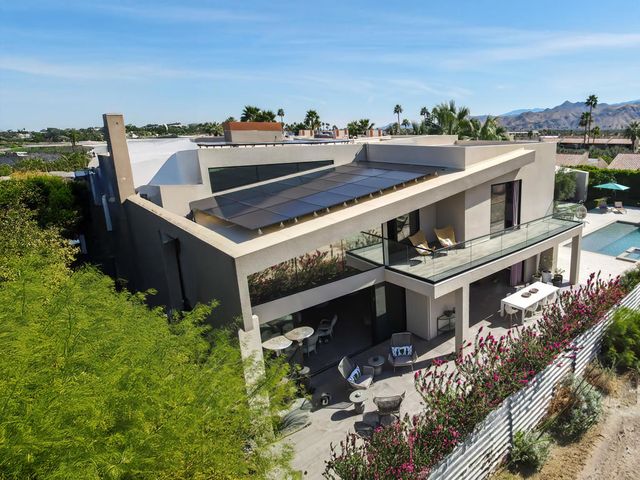 427 N Avenida Caballeros, Palm Springs, CA 92262