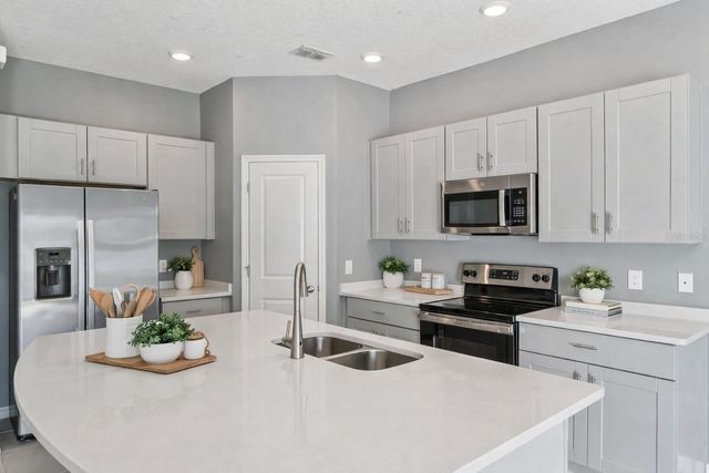 4431 ARLINGTON AVENUE, St Cloud, FL 34769