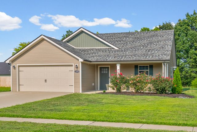 1493 Fredrick Dr, Clarksville, TN 37042