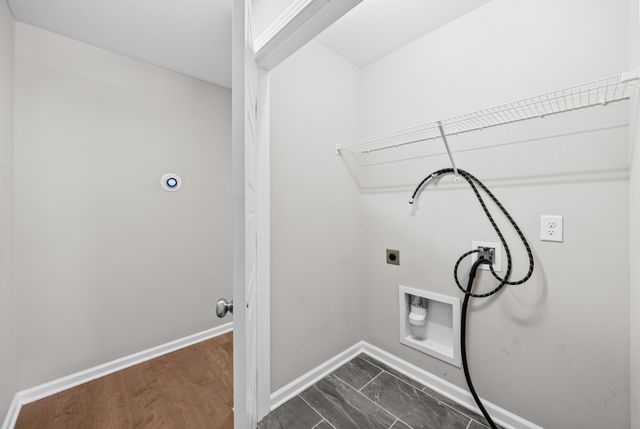 1493 Fredrick Dr, Clarksville, TN 37042