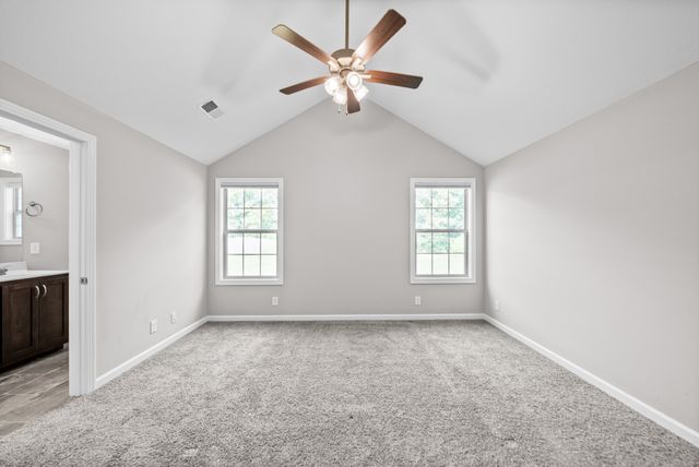 1493 Fredrick Dr, Clarksville, TN 37042
