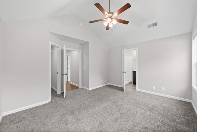 1493 Fredrick Dr, Clarksville, TN 37042