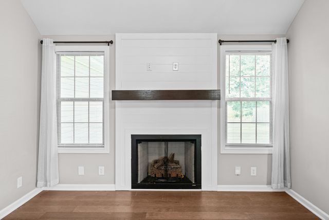 1493 Fredrick Dr, Clarksville, TN 37042