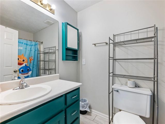 443 Rhett Drive, Loganville, GA 30052