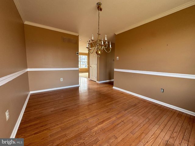 25 CASTLE DR, Royersford, PA 19468