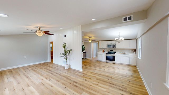 7517 Mildred Road, Machesney Park, IL 61115