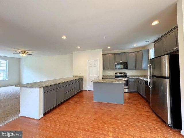 3639 GLOUSTER DR, North Beach, MD 20714
