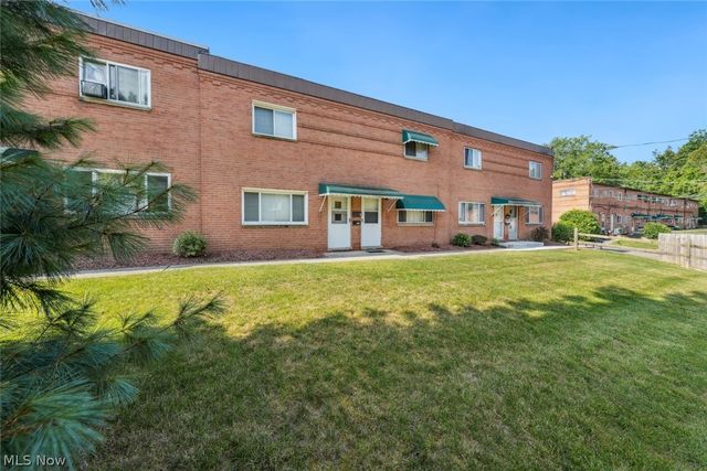 215 Dalepark Drive 5, Bedford, OH 44146